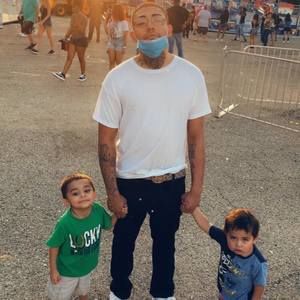 Meet your Posher, Darien